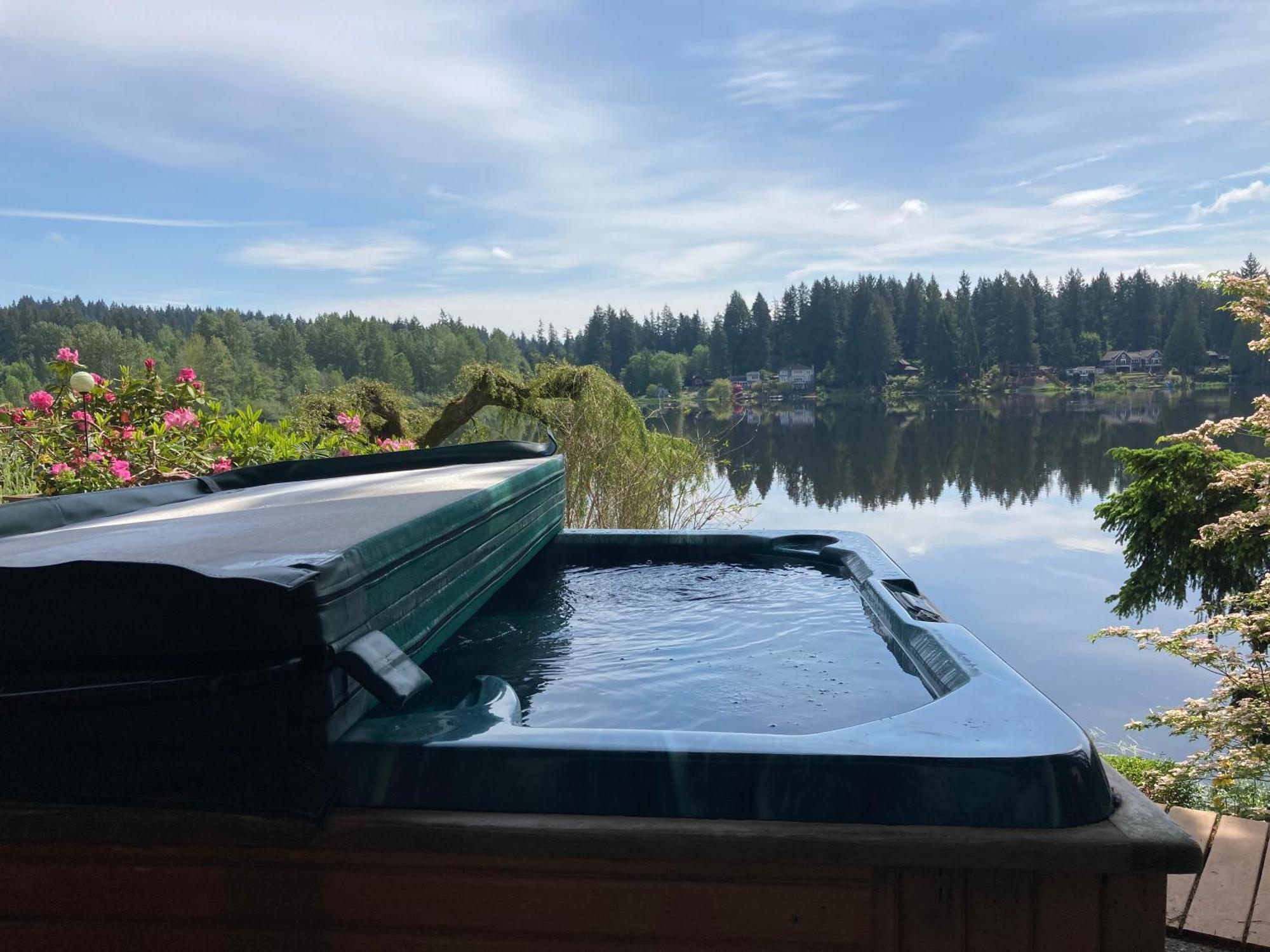 Cottage Lake Bed And Breakfast Вудинвилл Экстерьер фото