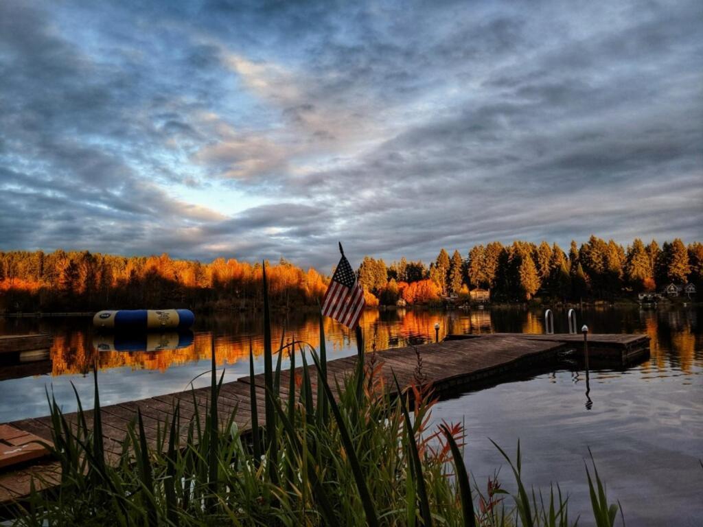 Cottage Lake Bed And Breakfast Вудинвилл Экстерьер фото