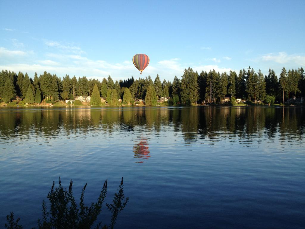 Cottage Lake Bed And Breakfast Вудинвилл Экстерьер фото